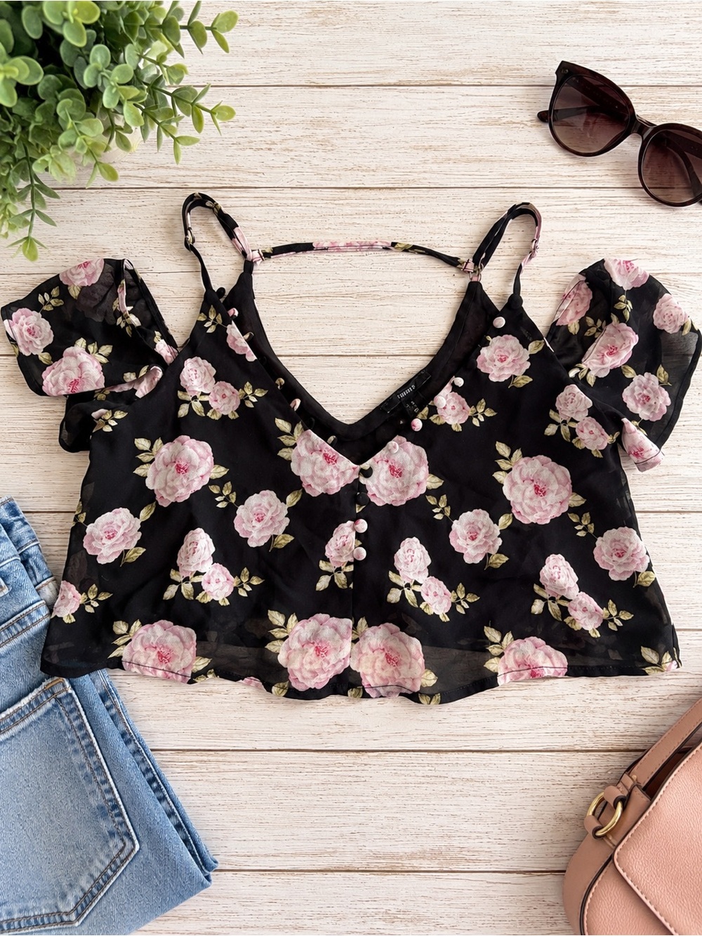 Forever 21 Black Pink Rose Floral Cold Shoulder Festival Crop Top | Size Medium
